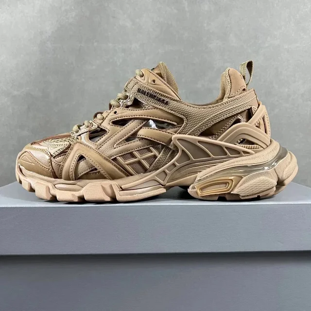 Balenciaga Sneakers Track 2.0 product detail image 1