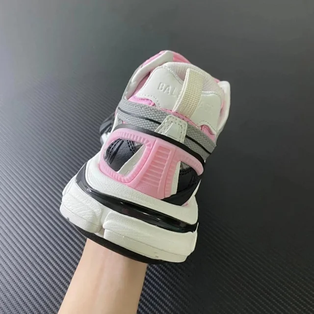 Balenciaga Sneakers Track 2.0 product detail image 15
