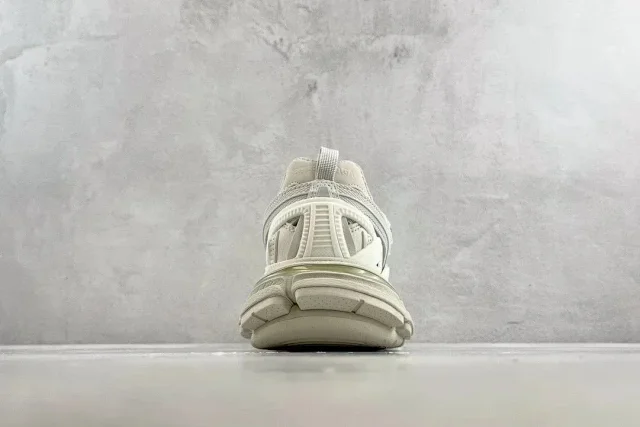 Balenciaga Sneakers Track 2.0 product detail image 45