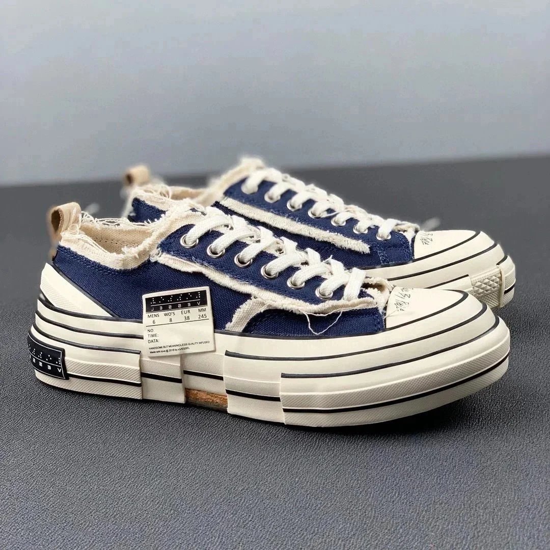 XVESSEL Sneakers frayed canvas low-top with patchwork sole — Blue