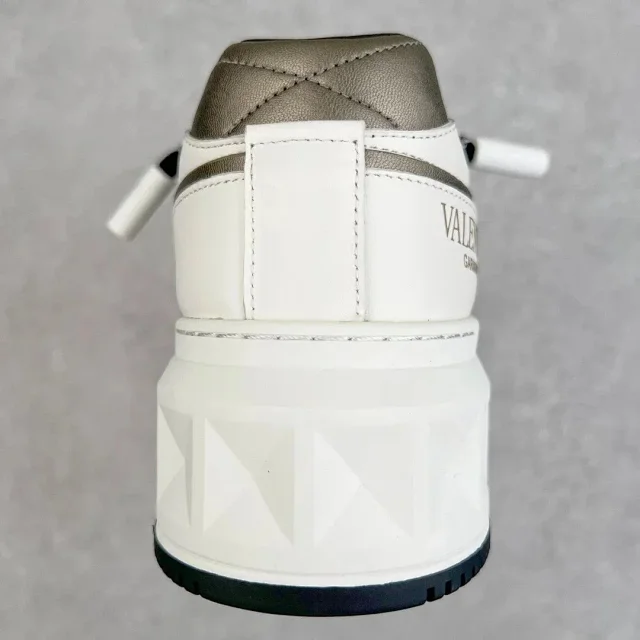 Valentino Garavani Sneakers One Stud XL platform product detail image 33