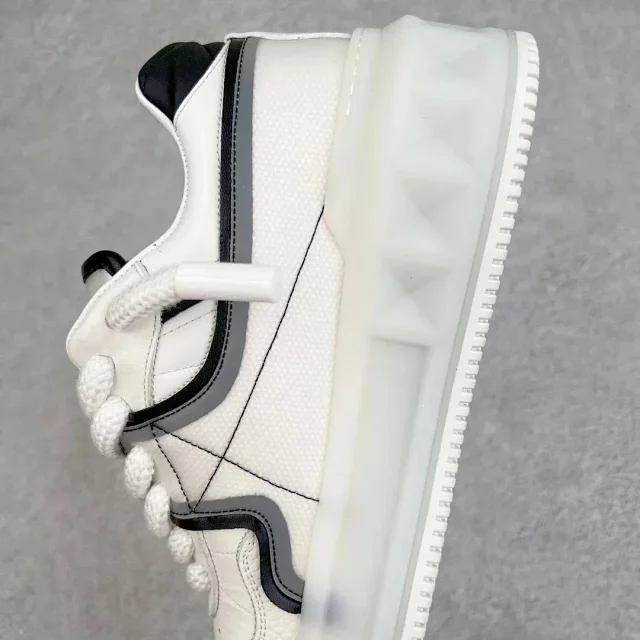 Valentino Garavani Sneakers One Stud XL platform product detail image 59
