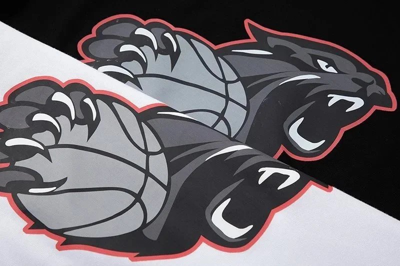 Tiger Claw Basketball Graphic White Black Streetwear T-Shirt