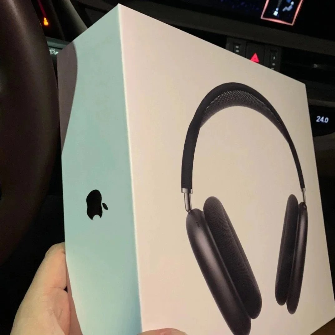 Beats Over-ear wireless headphones — Volume‐driving pop‐up version of the AirPods Max in black