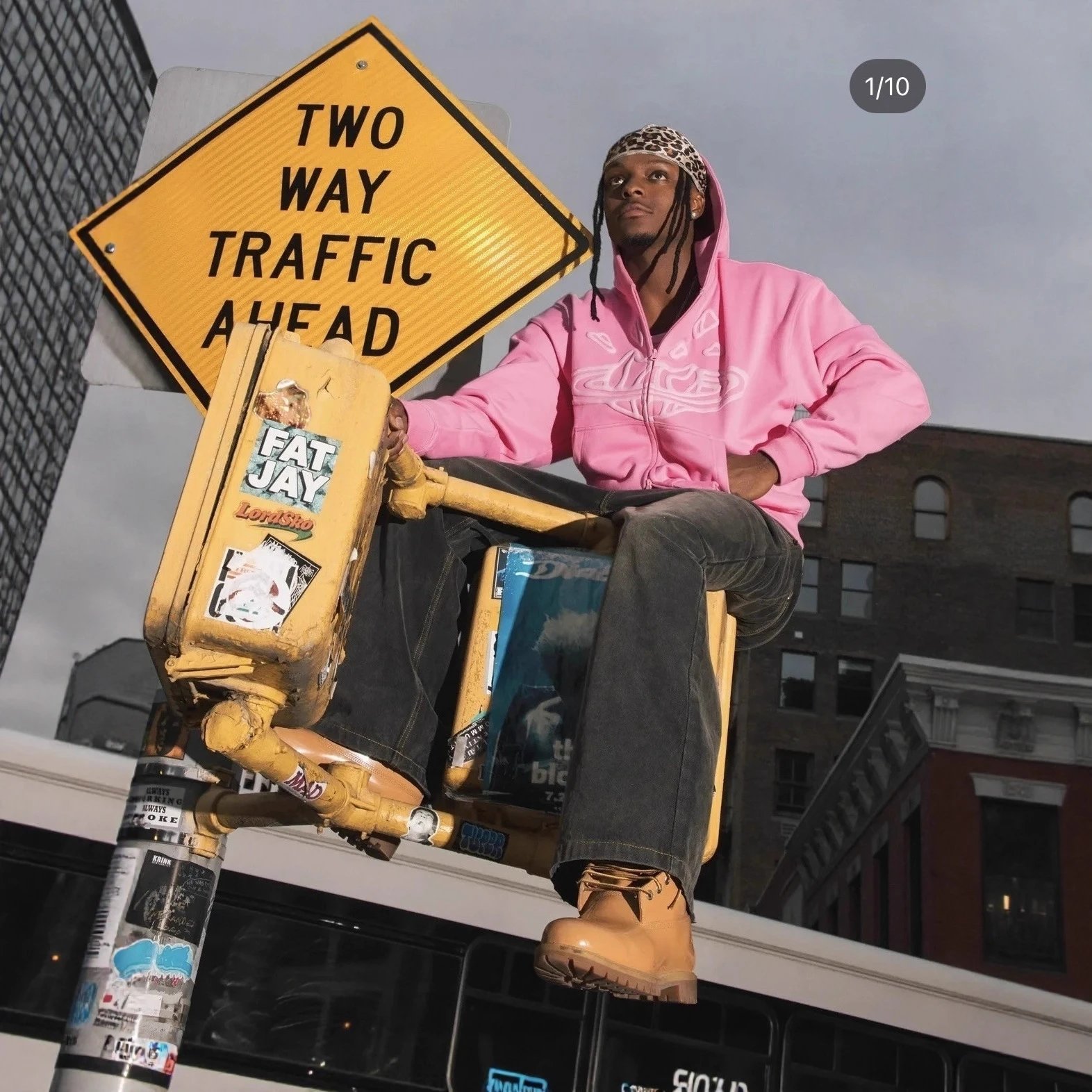 Pink Hooded Zip-Up Sweatshirt Light Brown Work Boots Streetwear