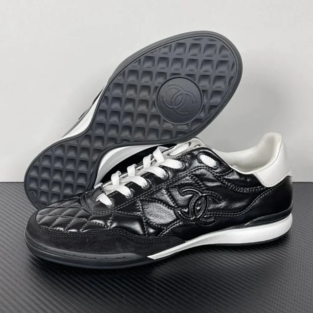 Chanel Sneakers Quilted CC Low-Top product detail image 6