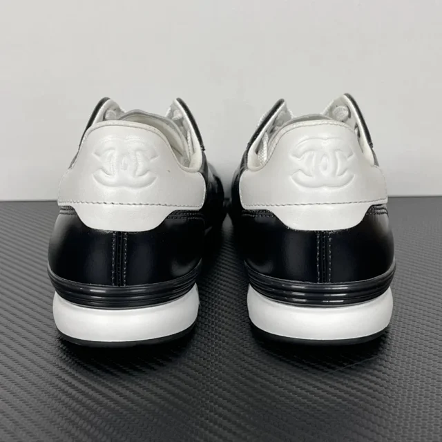 Chanel Sneakers Quilted CC Low-Top product detail image 5