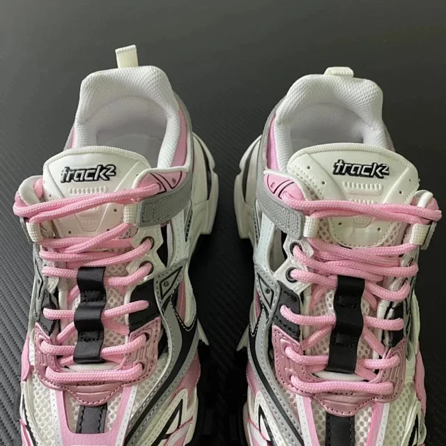 Balenciaga Sneakers Track 2.0 product detail image 18
