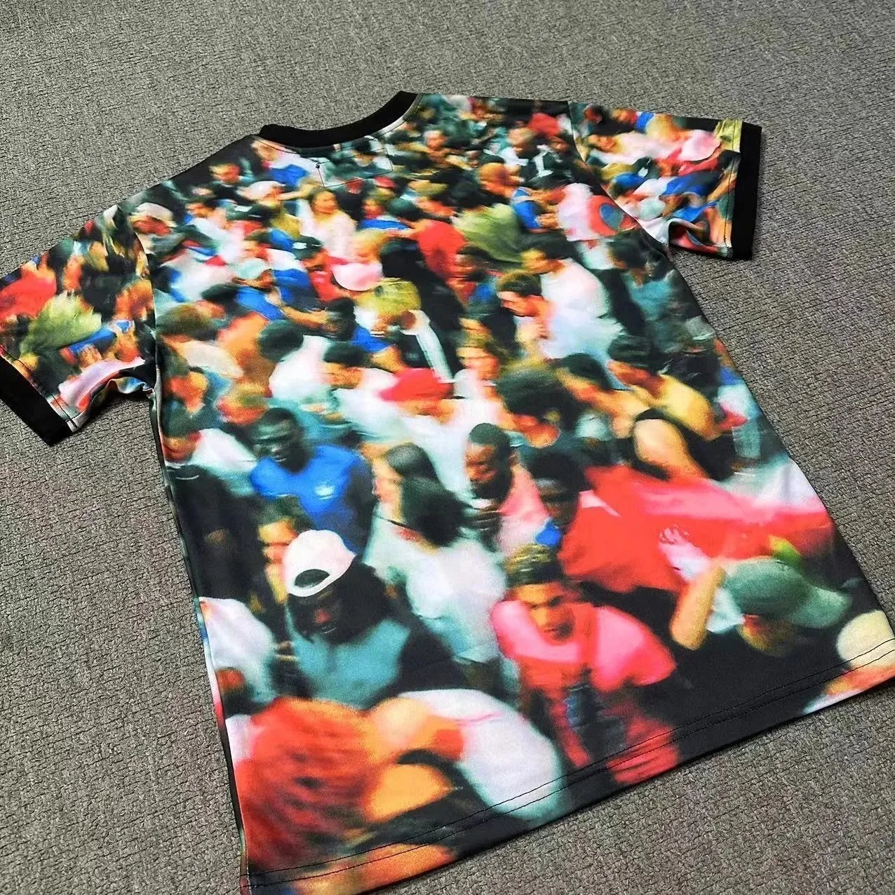 Graphic Print T-Shirt Multicolor Crowd Pattern Streetwear