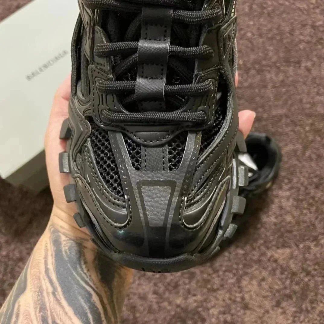 Balenciaga Track 2 Black Chunky Sneakers