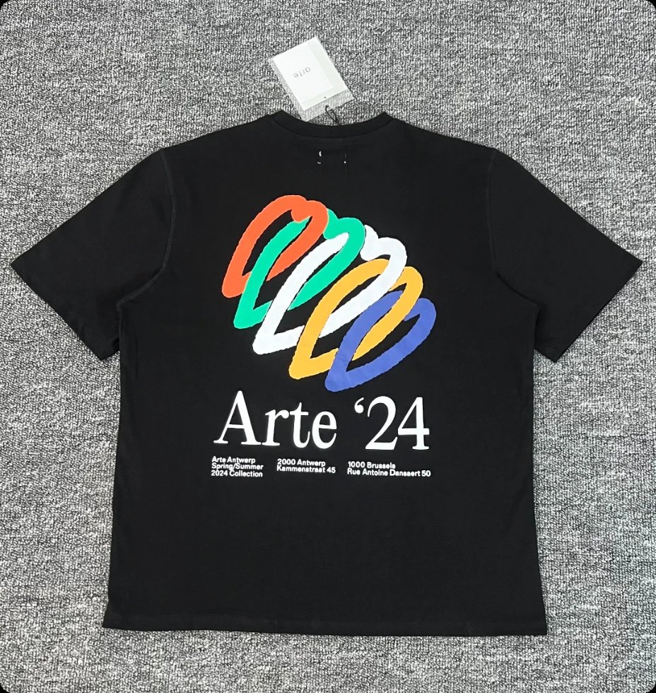 Arte T-Shirts Graphic Print T-Shirt — 206