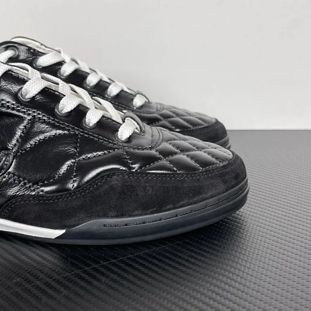 Chanel Sneakers Quilted CC Low-Top product detail image 2