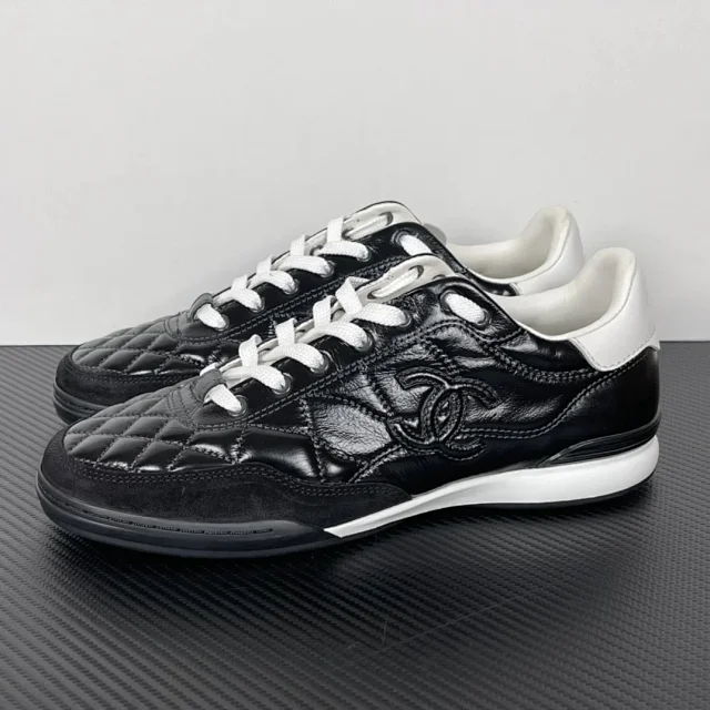 Chanel Sneakers Quilted CC Low-Top product detail image 7