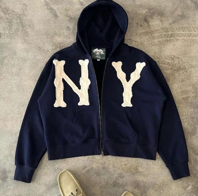 Zipper Hoodie - Correct Version (Each garment has old stains on the letters, do not take pictures if you mind)