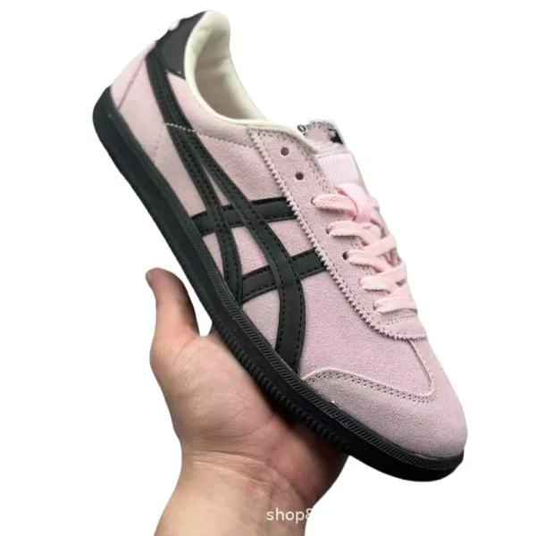 Asics Onitsuka Tiger Mexico 66 Pastel Blue and Cream Sneakers - 7