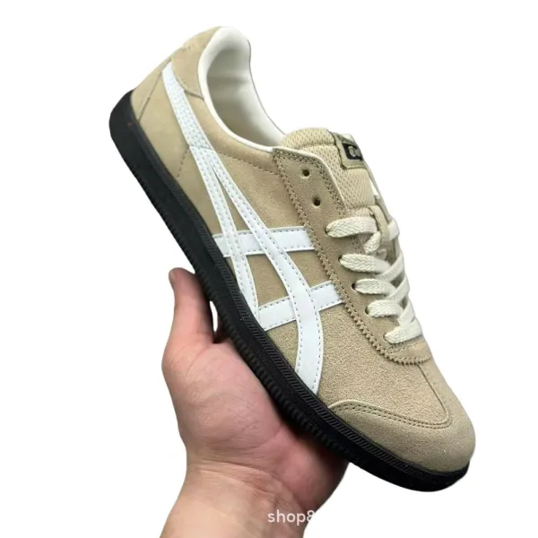 Asics Onitsuka Tiger Mexico 66 Pastel Blue and Cream Sneakers - 10