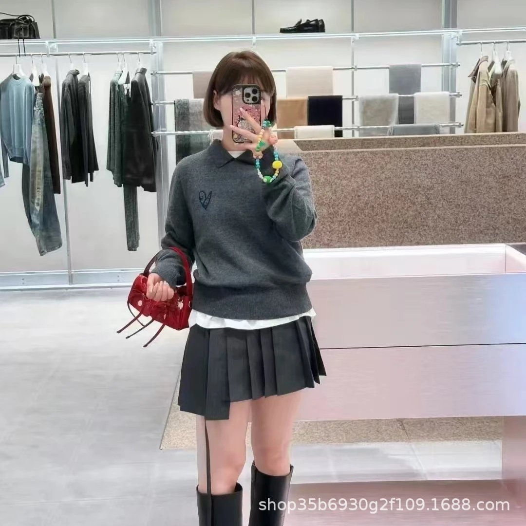 Play Comme des Garçons Heart Logo Cropped Knit Sweater Gray - 5