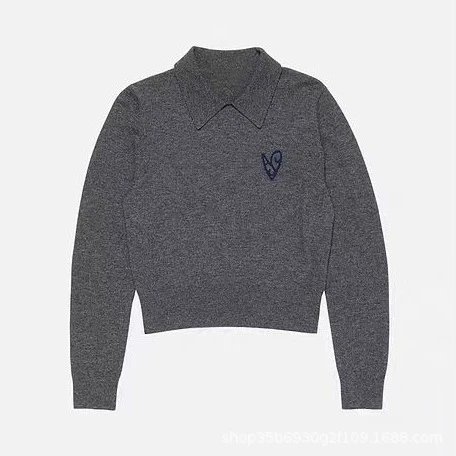 Play Comme des Garçons Heart Logo Cropped Knit Sweater Gray - 1