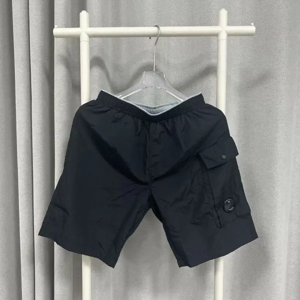 C.P. Company Goggle Pocket Shorts Black - 1
