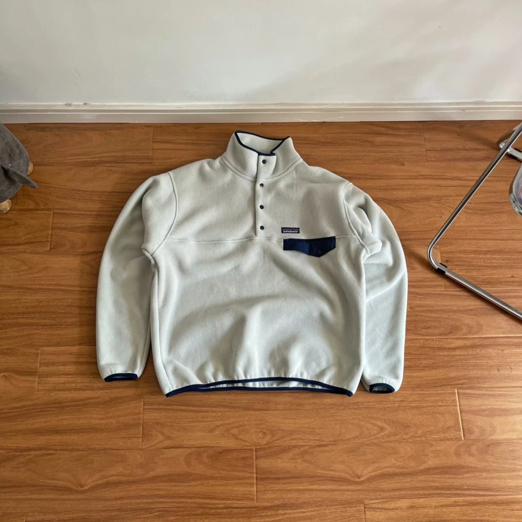 Patagonia Synchilla Snap-T Fleece Pullover Black with Blue Trim - 27