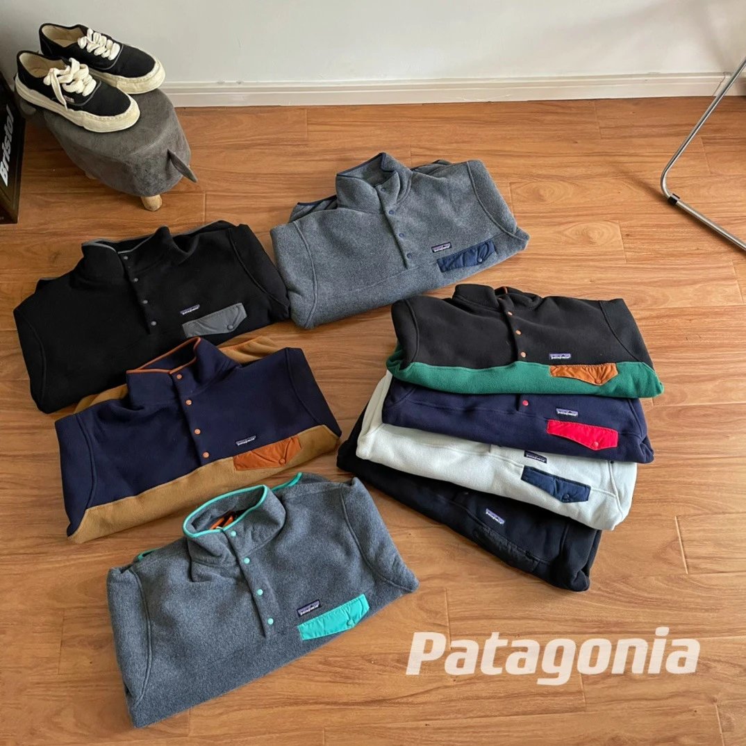 Patagonia Synchilla Snap-T Fleece Pullover Black with Blue Trim - 10