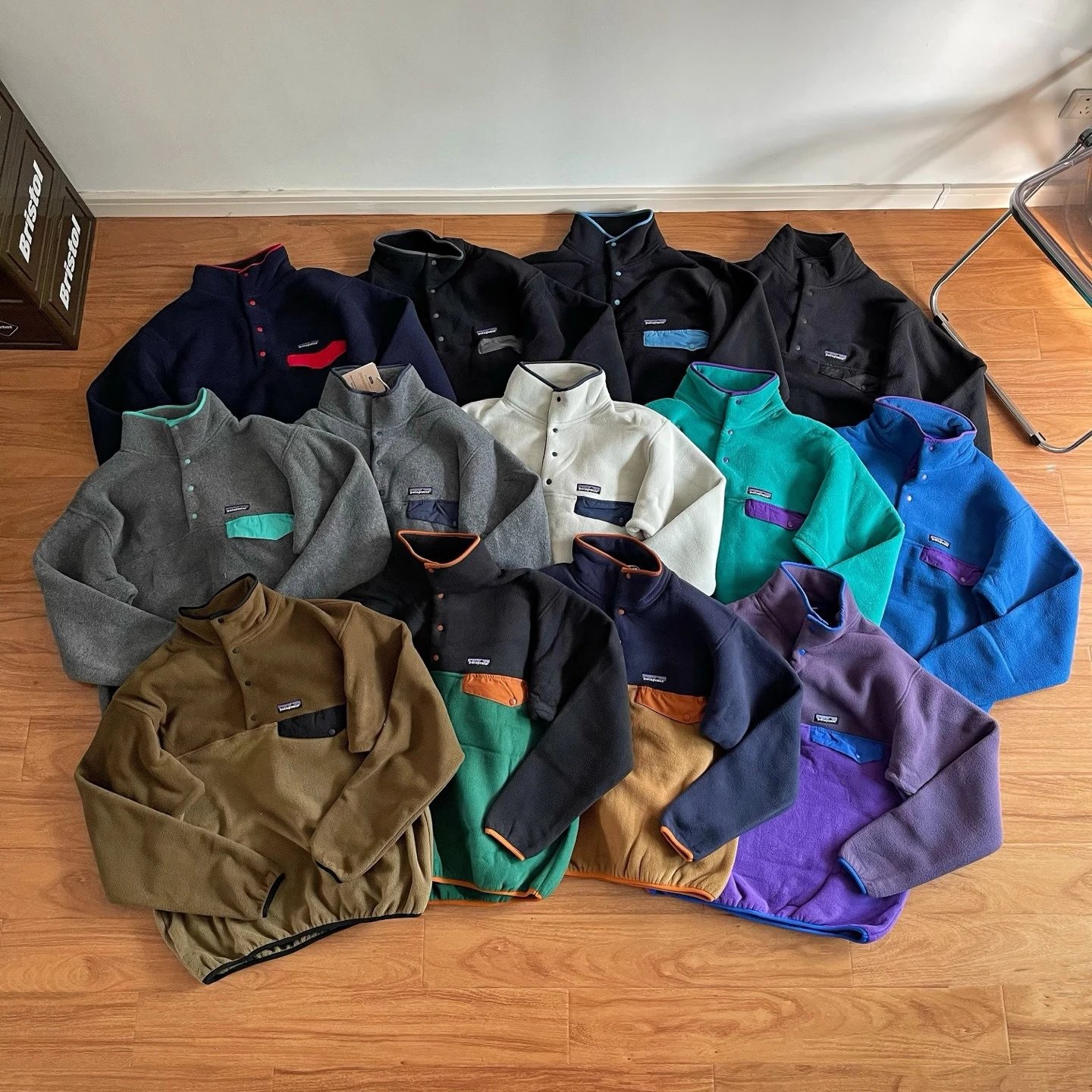 Patagonia Synchilla Snap-T Fleece Pullover Black with Blue Trim - 3