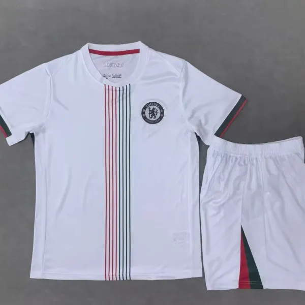 Design FC Bayern Munich 2023-24 Third Kit White / Green Jersey and Shorts Set Sets - 46