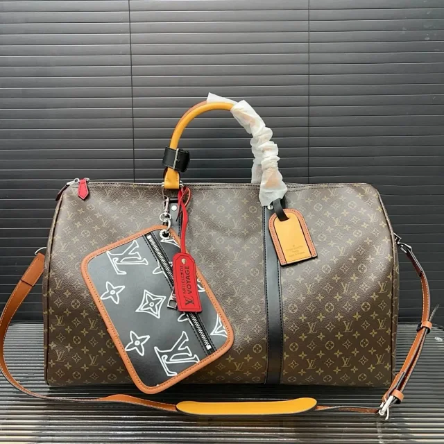 Louis Vuitton Travel Bags Monogram duffel bag with top handles and detachable shoulder strap product detail image 6