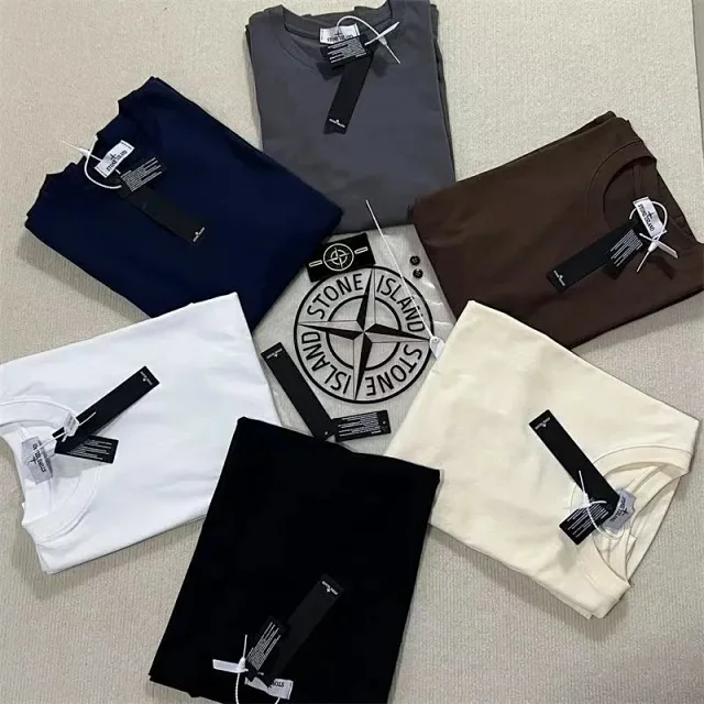 Stone Island T-Shirts Compass Graphic Short-Sleeve T-Shirt product detail image 8