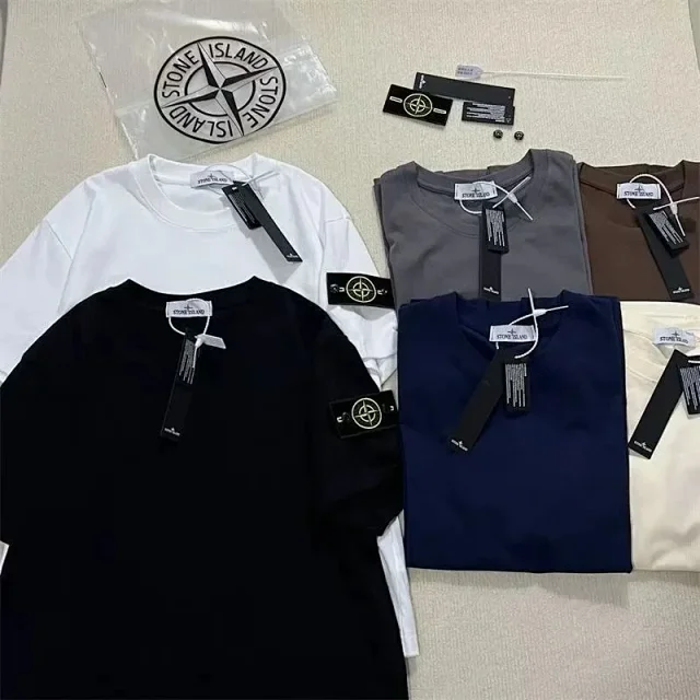 Stone Island T-Shirts Compass Graphic Short-Sleeve T-Shirt product detail image 7