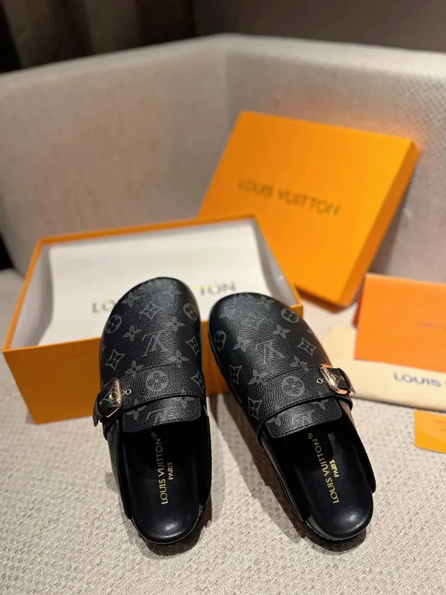 Louis Vuitton Slippers Monogram buckle mule product detail image 6