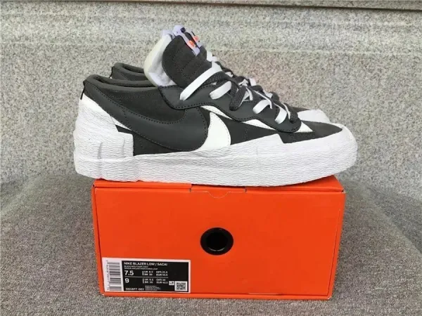 Nike x Sacai Blazer Low Black/White Sneakers - 1