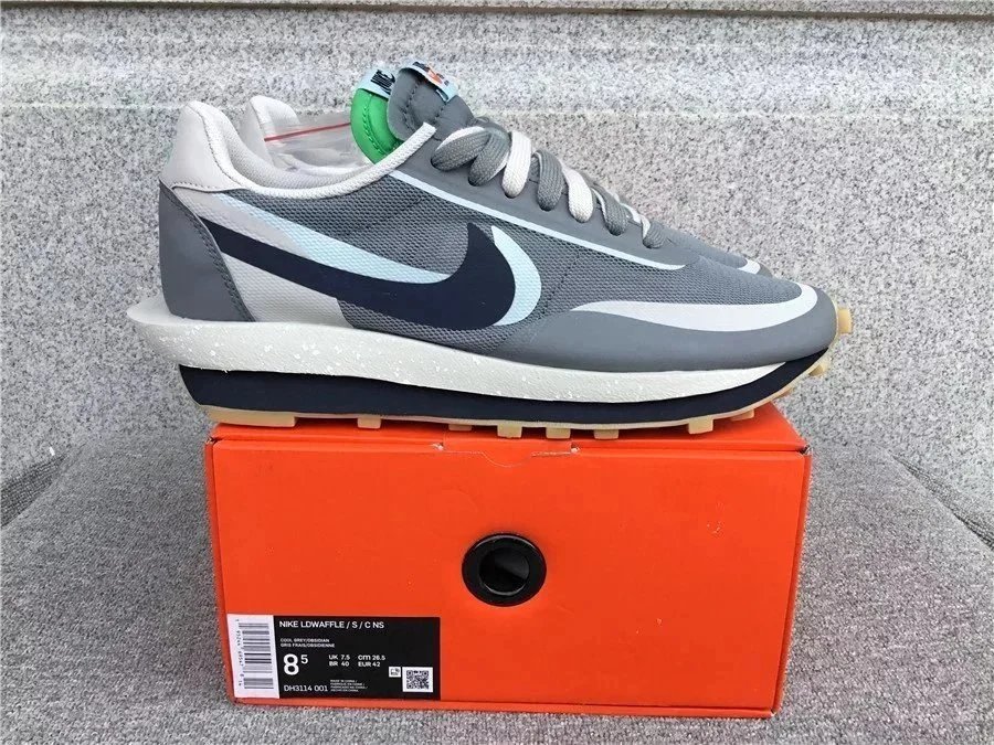 Nike LDWaffle x Sacai Orange Beige Sneakers - 9