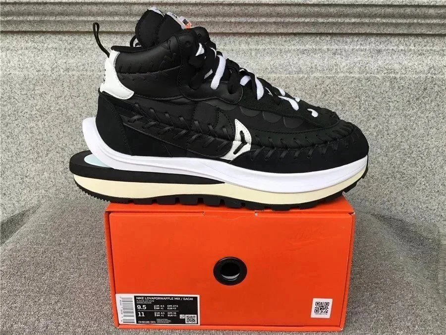 Nike LDWaffle x Sacai Orange Beige Sneakers - 8