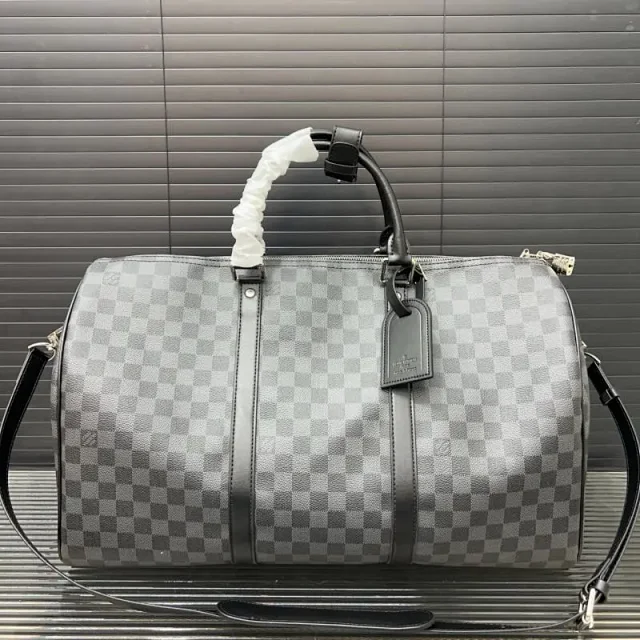 Louis Vuitton Travel Bags Monogram duffel bag with top handles and detachable shoulder strap product detail image 2