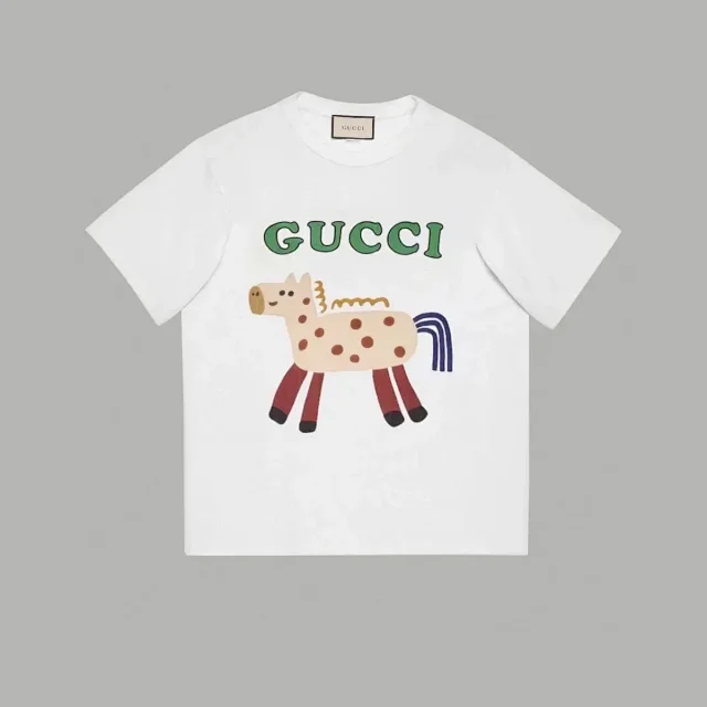 Gucci T-Shirts Graphic Logo Print product detail image 3