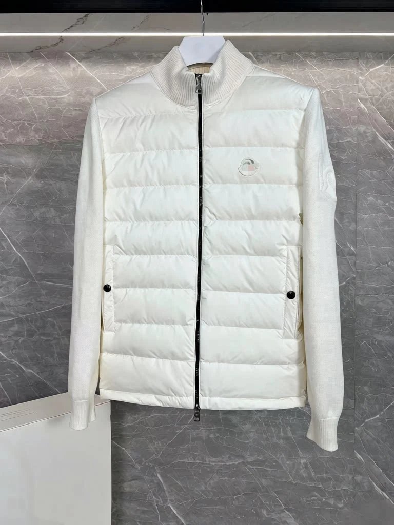 Chest Badge White