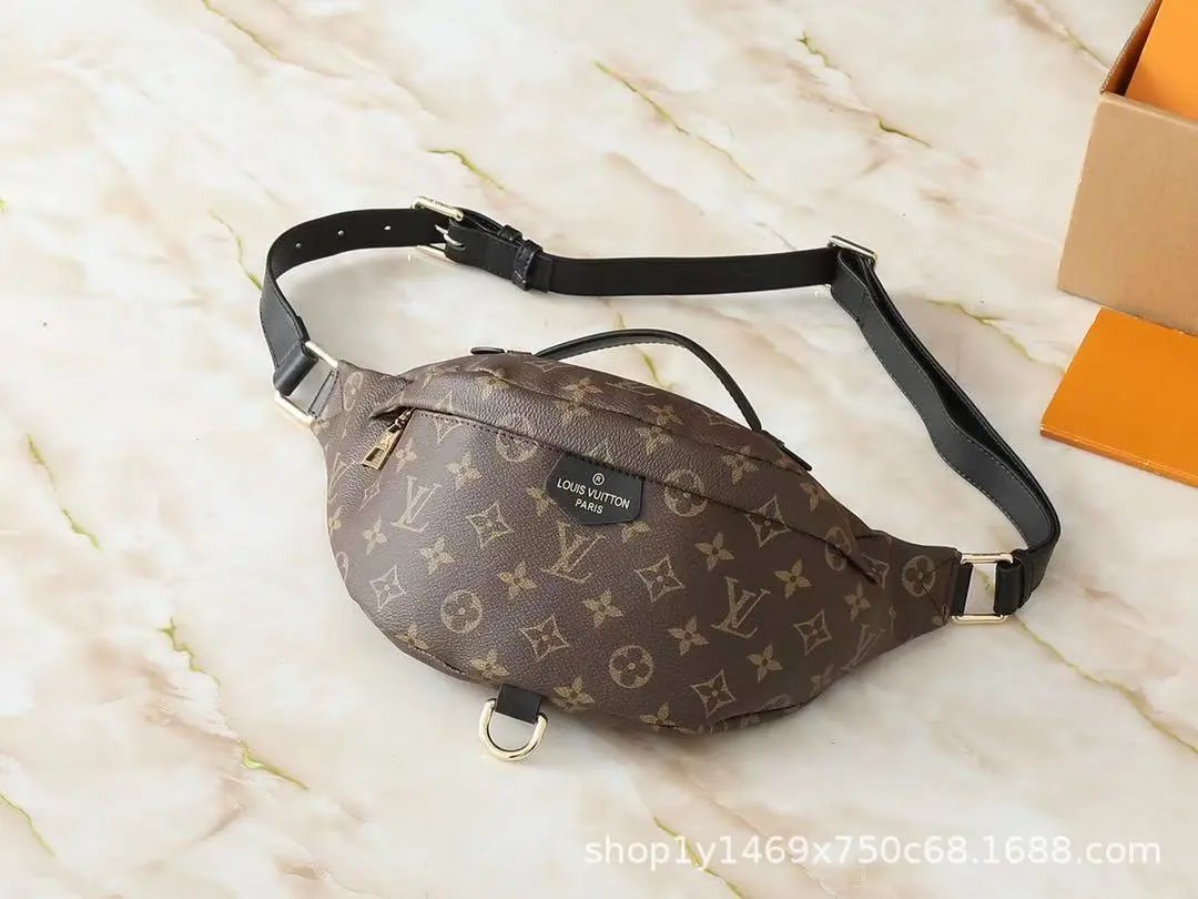 Louis Vuitton Crossbody Bags Monogram Sling Bag — 05