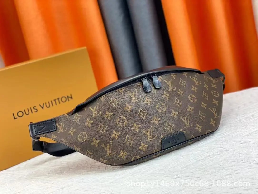 Louis Vuitton Crossbody Bags Monogram Sling Bag — 014