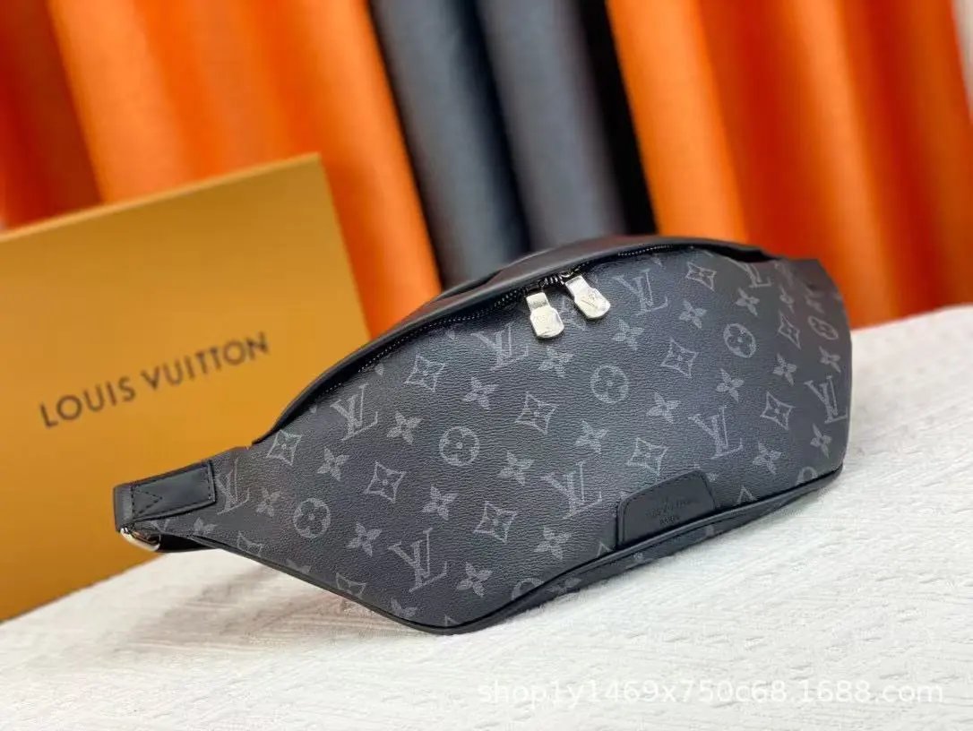 Louis Vuitton Crossbody Bags Monogram Sling Bag — 015