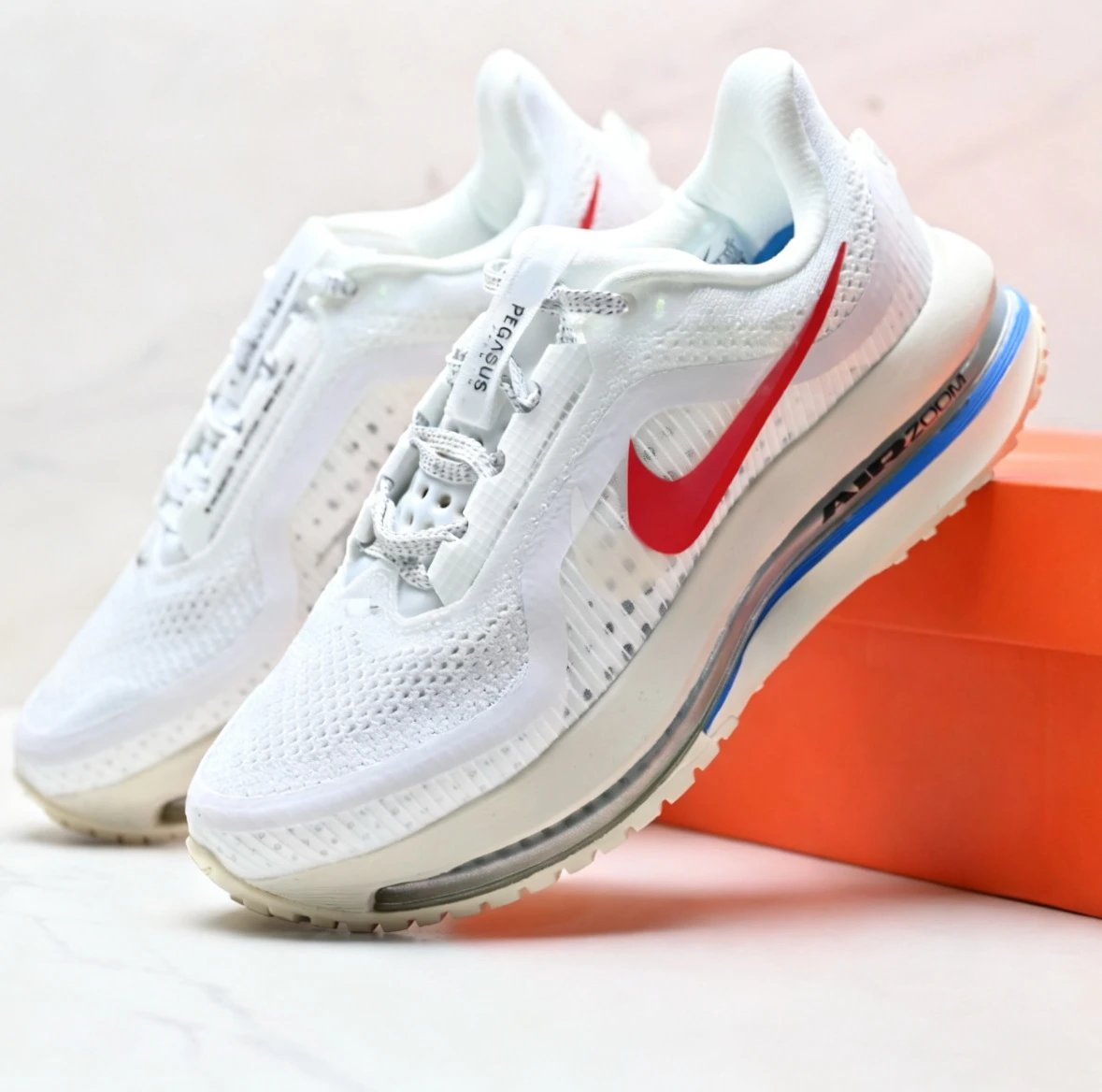 Nike Sneakers Mesh running with visible air-cushioned sole — 17