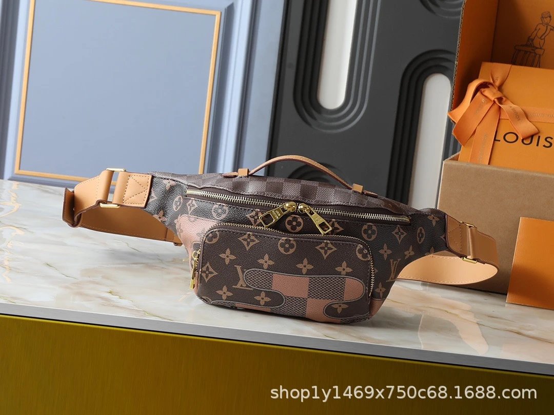 Louis Vuitton Crossbody Bags Monogram Sling Bag — 040