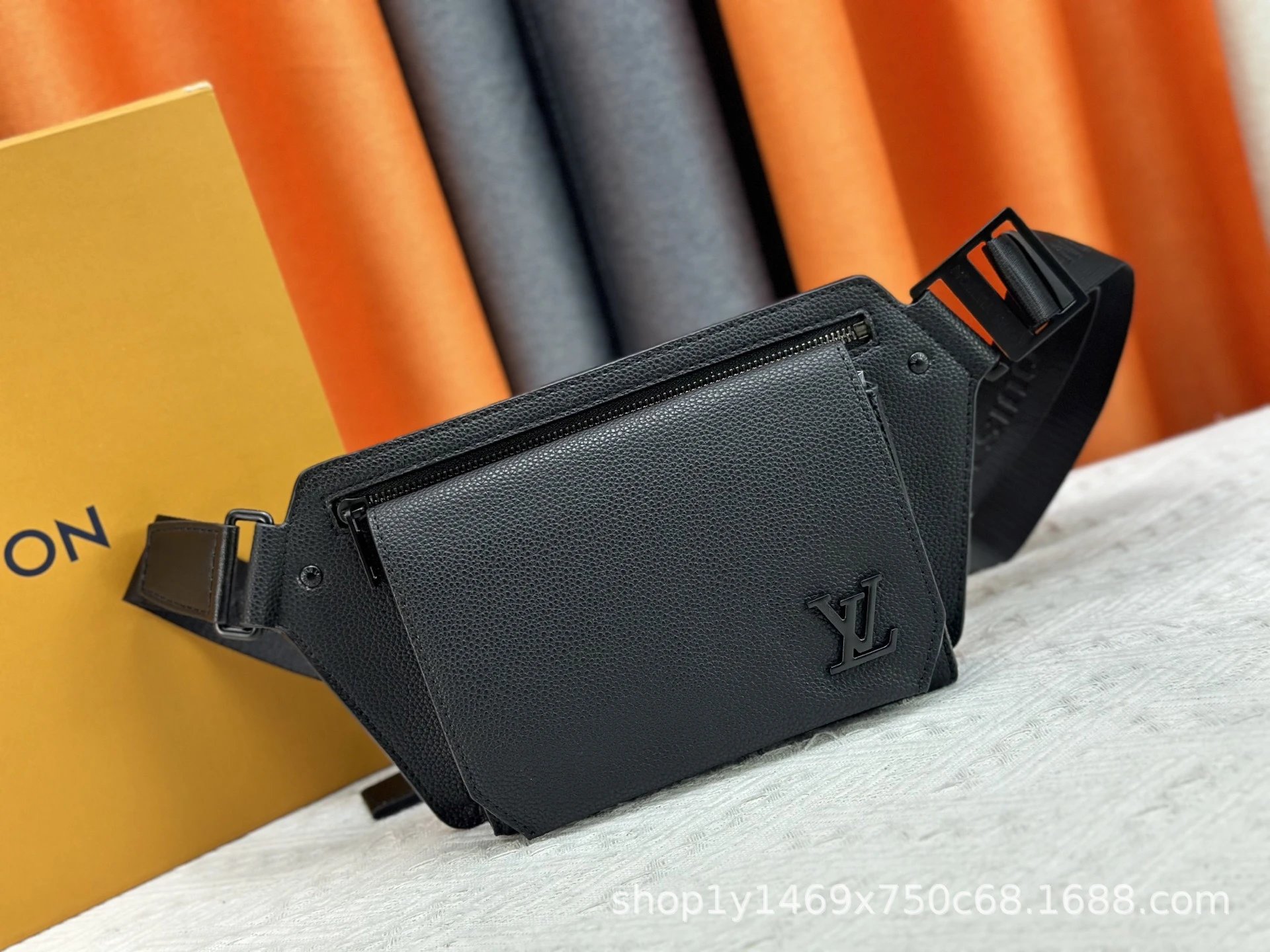Louis Vuitton Crossbody Bags Monogram Sling Bag — 039
