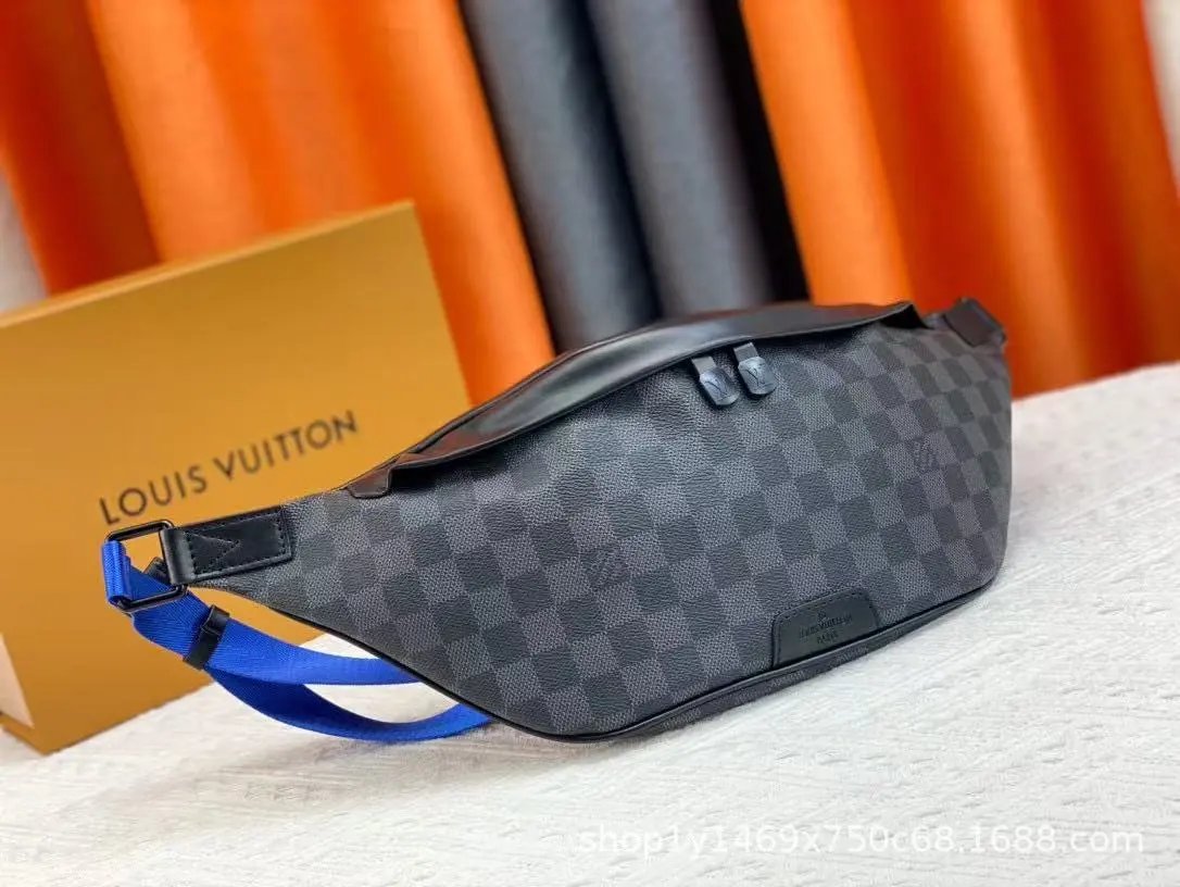Louis Vuitton Crossbody Bags Monogram Sling Bag — 016