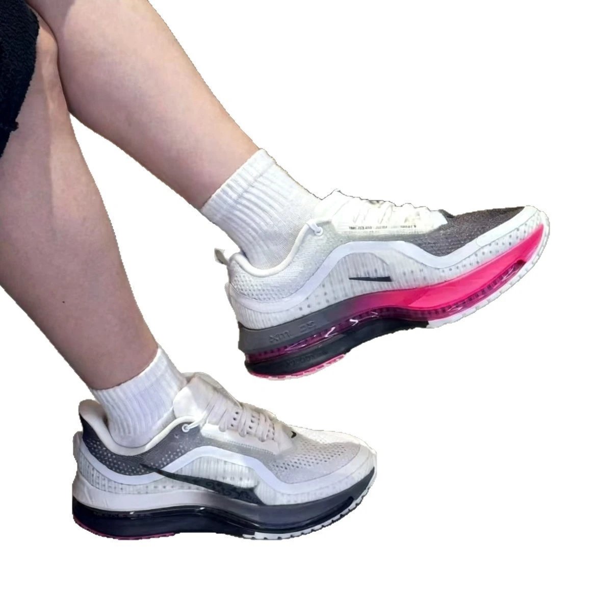 Nike Sneakers Mesh running with visible air-cushioned sole — 3