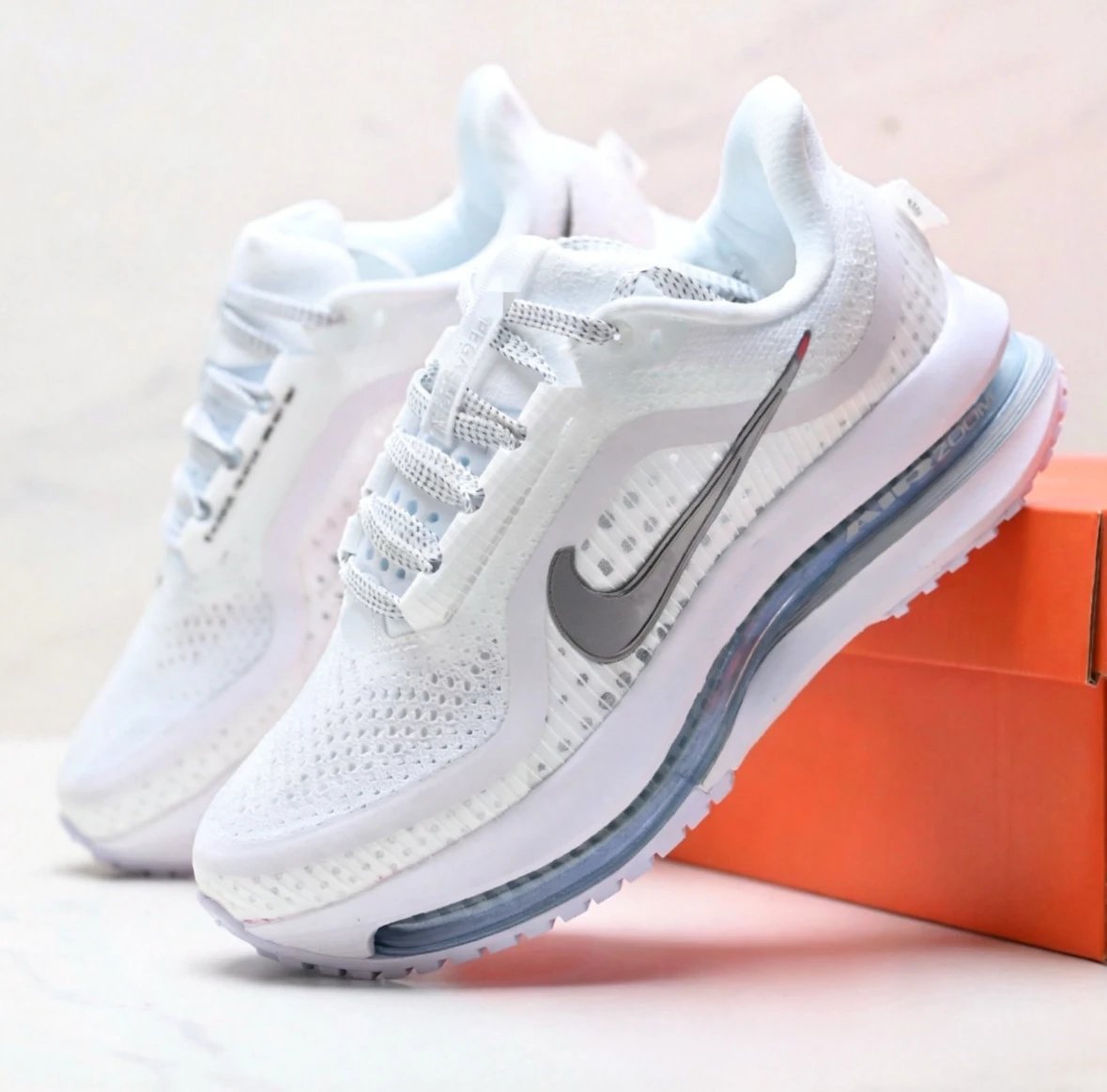 Nike Sneakers Mesh running with visible air-cushioned sole — 11