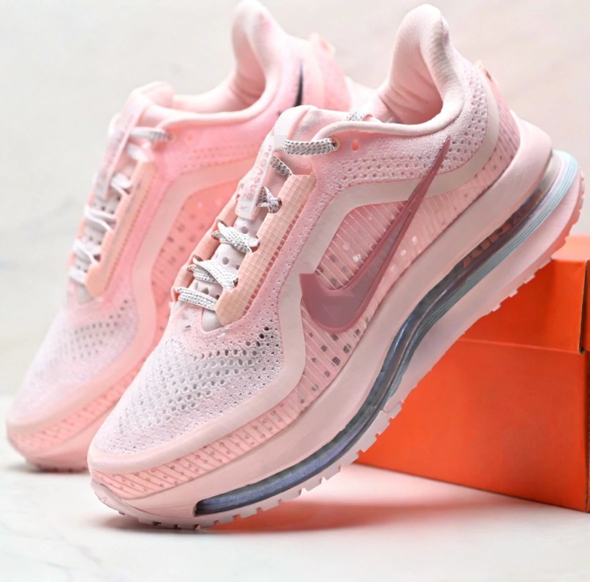 Nike Sneakers Mesh running with visible air-cushioned sole — 12