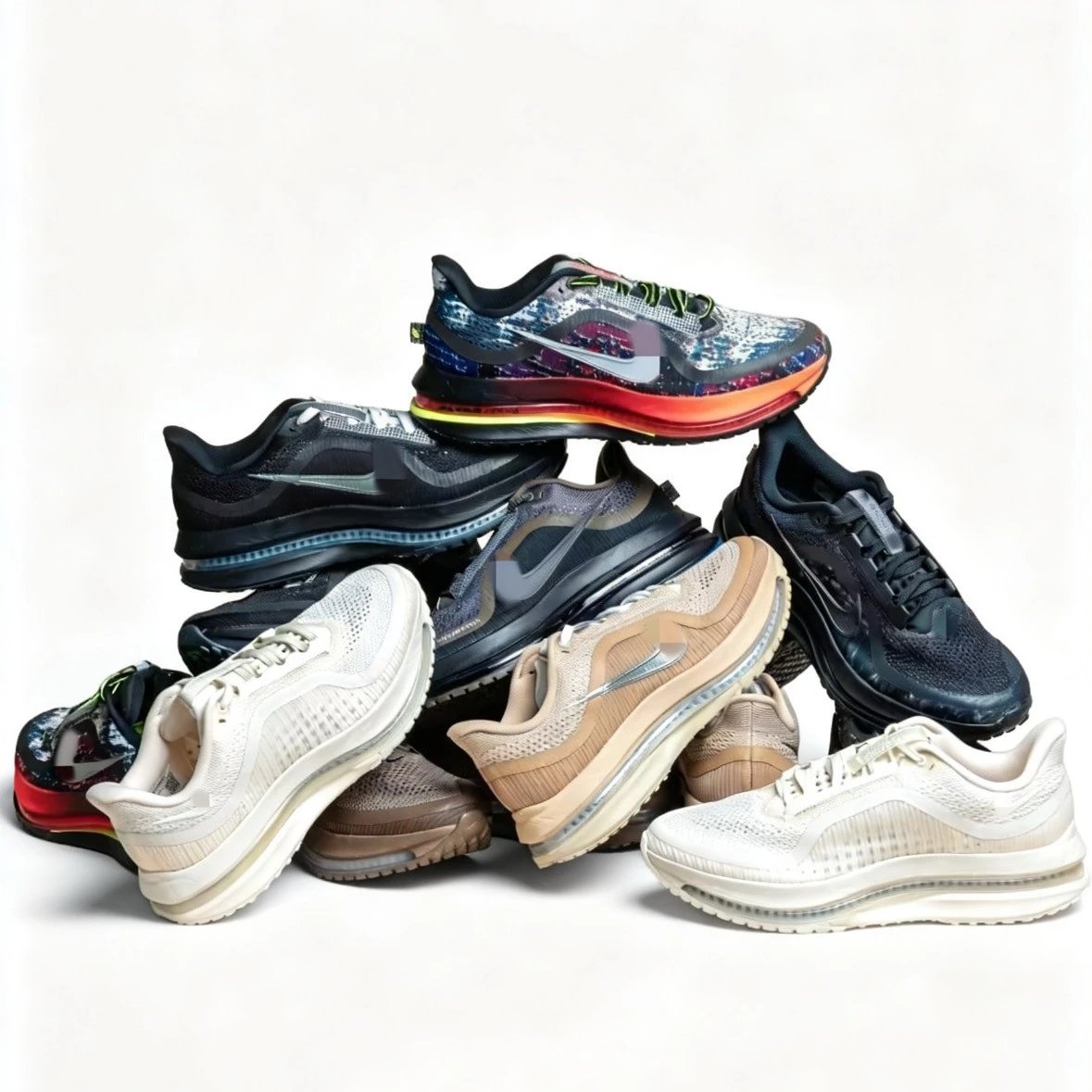 Nike Sneakers Mesh running with visible air-cushioned sole image 1