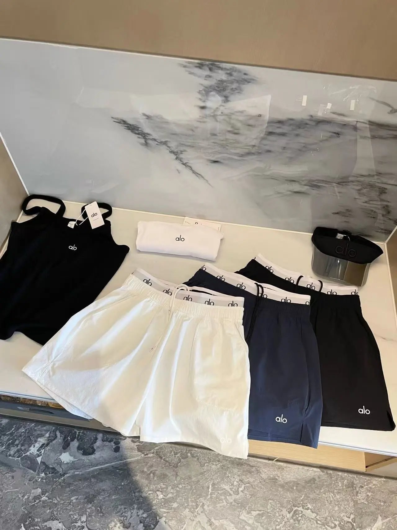 Alo Yoga Flow Shorts White Navy Black + Tank Top Set