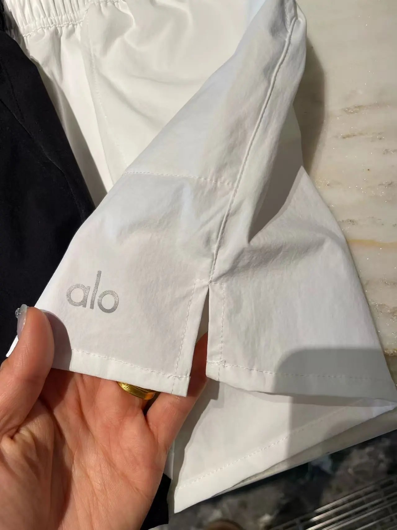 Alo Yoga Flow Shorts White Navy Black + Tank Top Set - 5